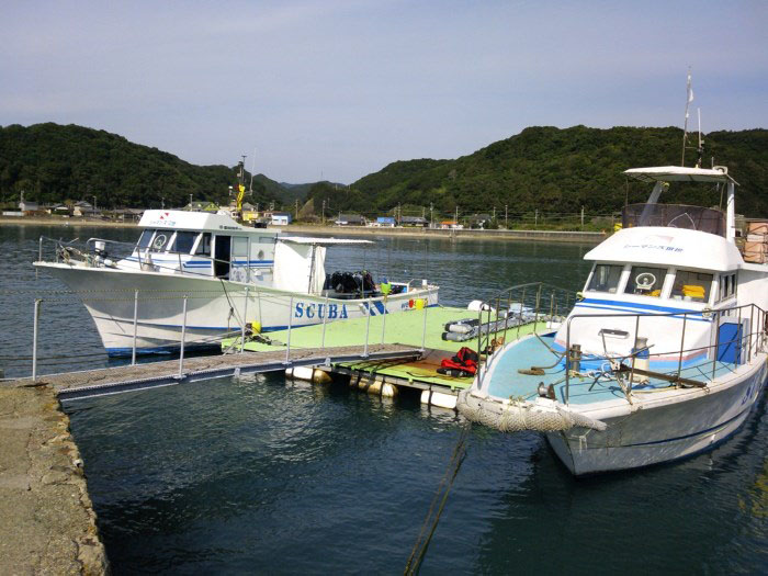 串本はボートダイビングがメイン。写真は《南紀シーマンズクラブ》の大型スピードボート