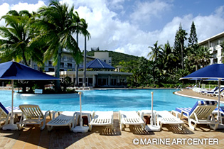 アンスバタビーチに面した五つ星リゾート、《ル・メリディアン・ヌメア・リゾート＆スパ》も人気ホテルのひとつ