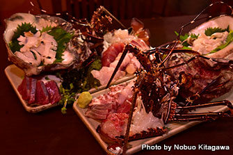 久米島産の新鮮な魚介類が味わえます