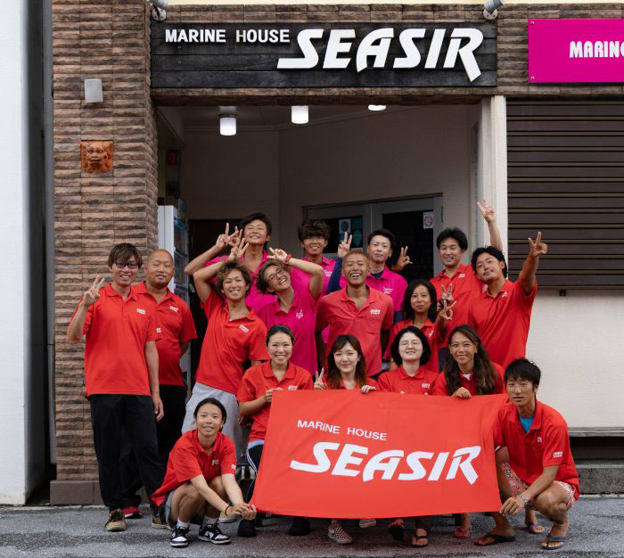 19名のガイドインストラクターが見習いを含めて常駐！　元気いっぱいのお店です