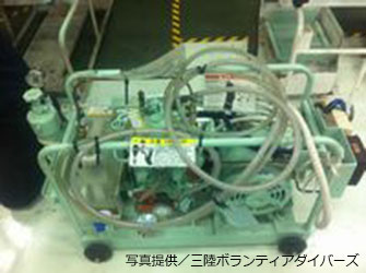 東亜潜水機の水冷移動式コンプレッサー