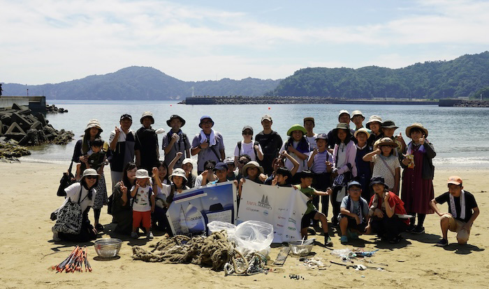 2025年、宮城県女川で開催したイベントでは、ビーチクリーン活動も開催　Photo by Tara Ocean Japan