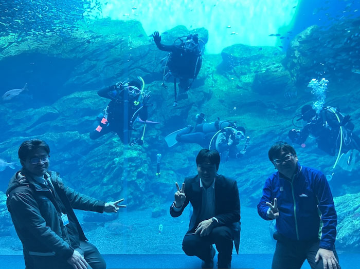 山形カシオ（株）、うみの杜水族館、プラゼールダイブサービスのスタッフ。イベントでの使用が楽しみです。