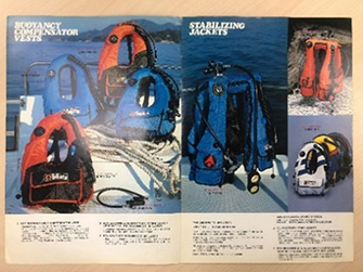 1980年代になると、器材ページがカラー印刷に。写真は、水面で浮力を確保するためのライフベスト（ライフジャケット）の機能に水中活動に役立つ機能を加えた「バランシングベスト」。皆さんお馴染みBCの先駆けですね。