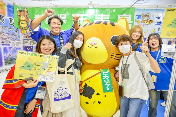 西表島のブースには竹富町のPRマスコット・ピカリャ〜が登場! 大人気でした