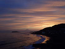 江ノ島と富士山の夕景