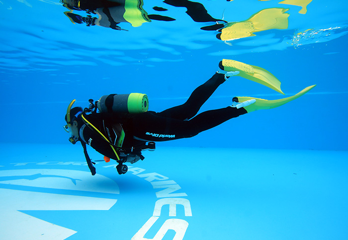 推進力が続いているうちはフィンをむやみに動かさない