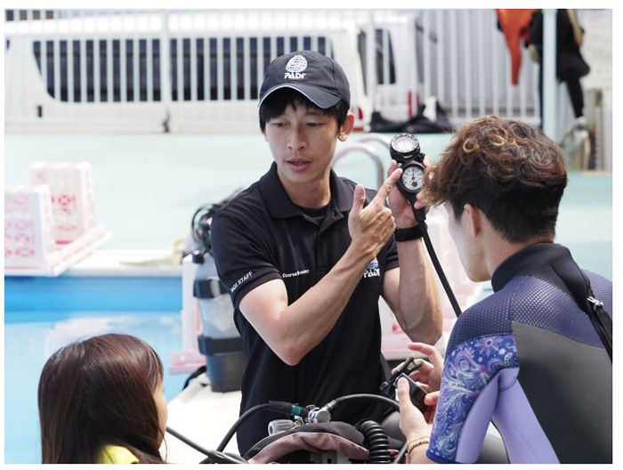 PADIで学べる世界共通の教育システムは3か月ごとに更新されている