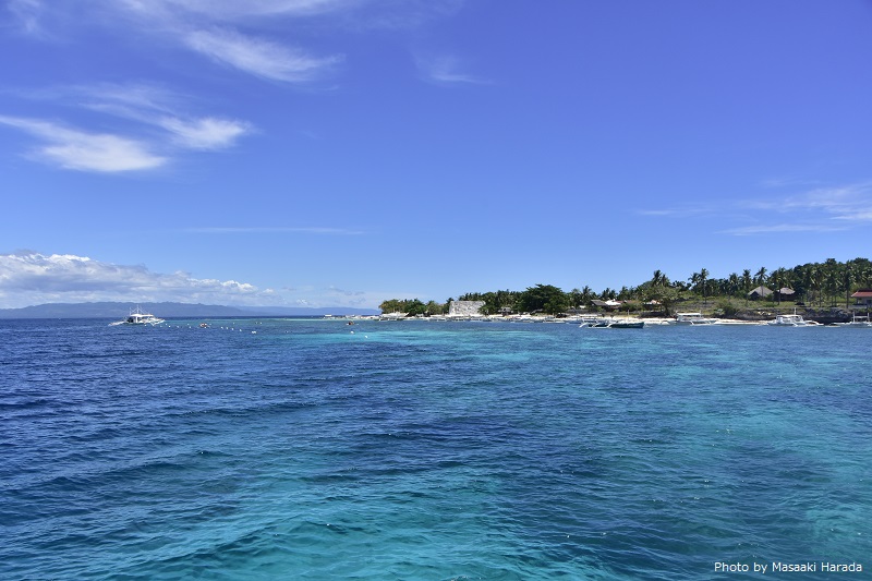 ボホールの、パミラカン島付近。海がきれい！