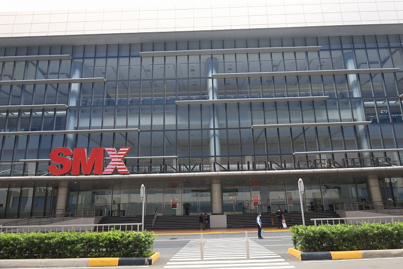 会場となったSMXコンベンションセンターは、パサイ地区の海辺に近く、マニラ国際空港からも車で20分余りととても便利
