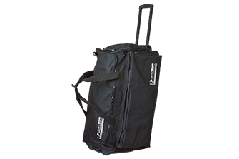 ●クルーズバッグ1名（株式会社ビーイズム）
ダイビング器材が入れやすい機能的なバッグは、普段の旅行でも使える万能選手