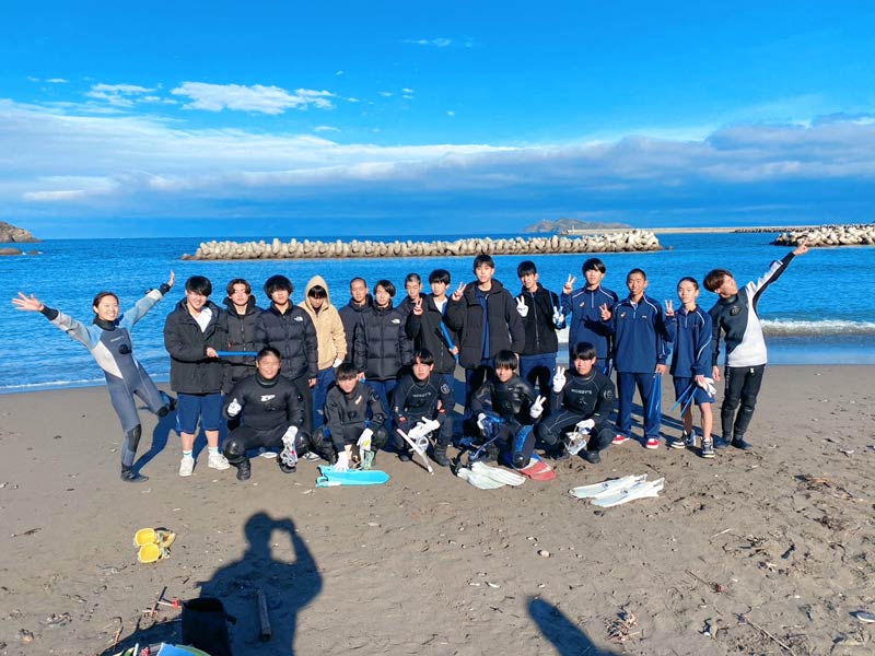 和歌山県の高校生らが水中&ビーチクリーンを実施