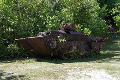 太平洋戦争の激戦地であったペリリュー島には多くの戦跡が当時のまま残されています