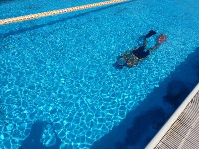 泳力測定 40m 平行潜水
