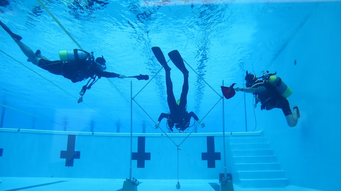 中性浮力を競うのもダイビング技能コンテストならでは！