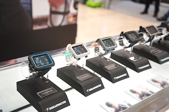 《SHEARWATER》のスクエア型DC「PEREGRINE（ペレグリン）」は視認性抜群！

