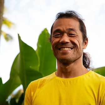 パナリデザイン・田端重彦さん
水中写真レタッチのプロ。グラフィックデザインとイラストも手掛ける

