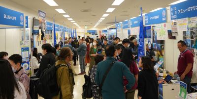 ブースをめぐって自分にあったお店を見つけよう！